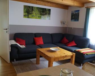 Holiday house Holsbybrunn for 1 - 4 persons with 2 bedrooms - Holiday home - Holsbybrunn - Sala de estar