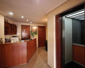 Hotel Cristaleiro - Gondomar - Recepción