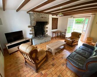 Gîte au coeur de la campagne normande - Cerisy-la-Salle - Sala de estar