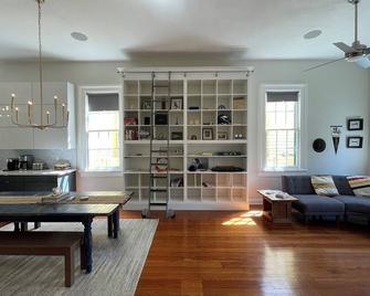 Charming historic Marigny townhouse - 2 br / 3ba - 新奧爾良