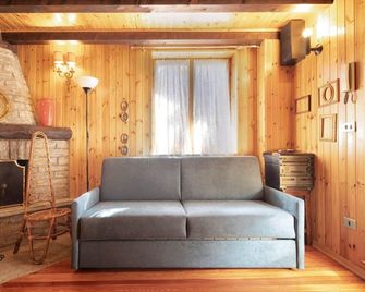 5' Bus to the Ski Slopes, Panoramic Chalet - Champoluc - Olohuone