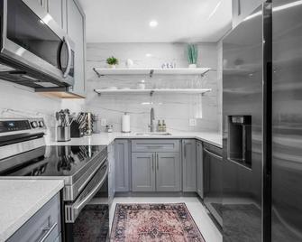 Bnb Hyperion | Exclusive 1Br with Outdoor Escape - Fort Lauderdale - Cuina