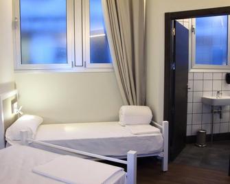Poshtel Bilbao Premium Hostel - Bilbao - Camera da letto