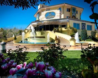 L'Isola di Aurora - Gizzeria