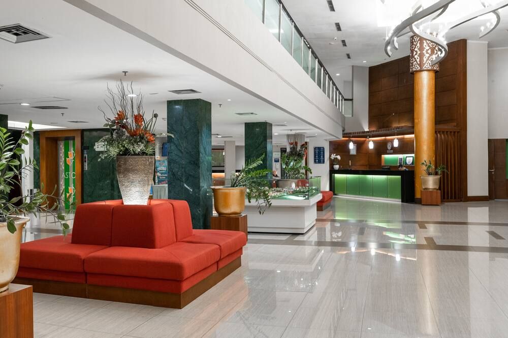 Aston Tanjung Pinang Hotel and Conference Center - Tanjung Pinang - Lobby