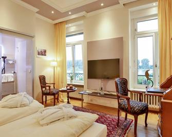 Rhein-Hotel Nierstein - Nierstein - Bedroom