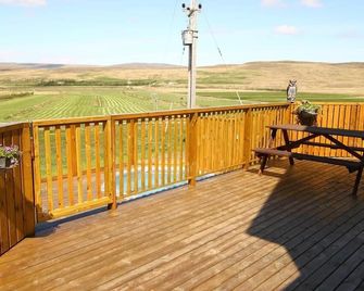 Guesthouse Steindórsstadir - Borgarnes - Balcony