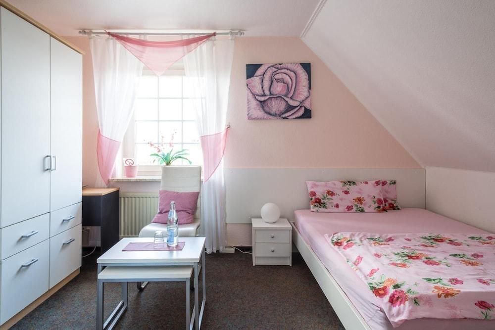 Pension Blumen-Villa - Schneverdingen - Slaapkamer