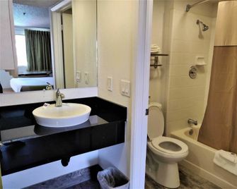 Studio 6-Fresno, Ca - Extended Stay - Fresno - Bathroom