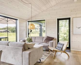 'Faidra' - 1.1km from the sea by Interhome - Hirtshals - Wohnzimmer