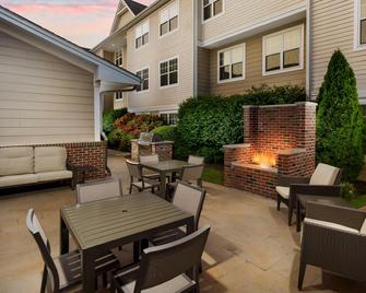 Residence Inn by Marriott Hartford Rocky Hill - Rocky Hill - Patio