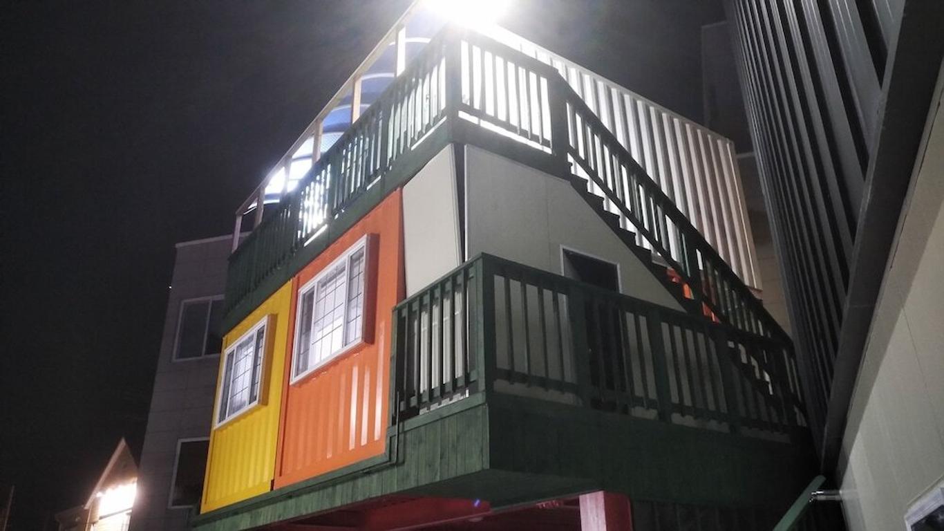 Gangneung Guest House Ocean Capsule