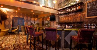 The Giacomo Ascend Hotel Collection - Niagarafälle - Bar
