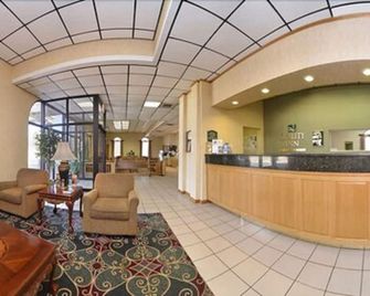 Quality Inn Harrison North - Harrison - Front desk