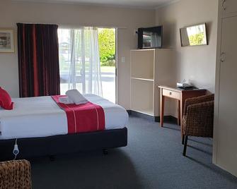 Commodore Motor Lodge - Ashburton - Bedroom