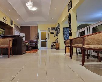Alma House Hotel - Acra - Lobby