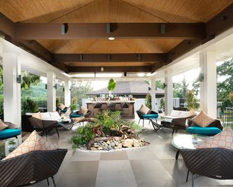 Bacau Bay Resort Coron - קורון - בר