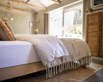 Ultimate happiness in the heart of Randstad in nature by the water - Sassenheim - Camera da letto