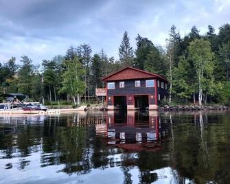 Four seasons Boathouse on Tupper Lake - Tupper Lake - Outdoors view