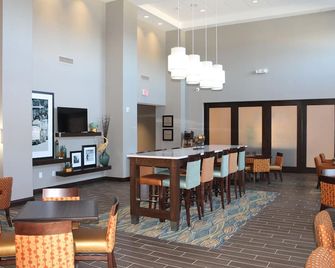 Hampton Inn & Suites DeLand - DeLand