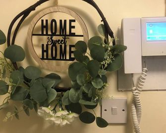 Entire 2 Bed 1 Bath Apartment Birmingham - Birmingham - Room amenity