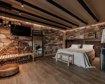 Onym Curated Villas - Plaka - Schlafzimmer