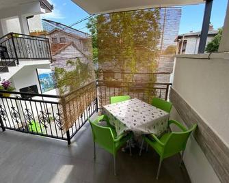 Villa Zigana - Mostar - Balcón