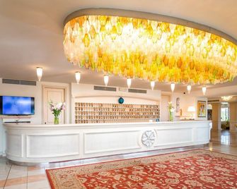 Hotel Universal - Cervia - Rezeption