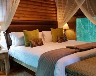 Honeyguide Ranger Camp - Mookgophong - Bedroom