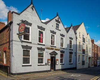 The Golden Eagle - Chester - Building