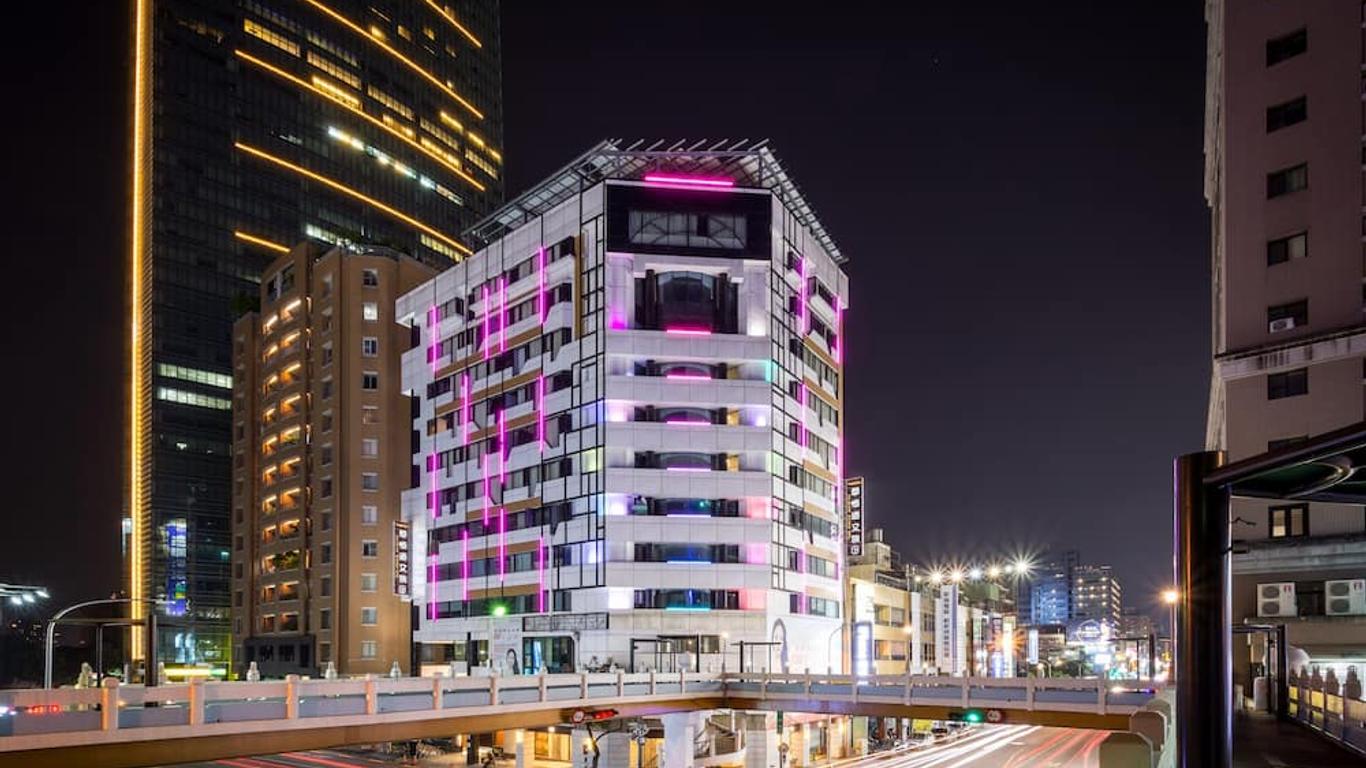 Calligraphy Greenway Hotel