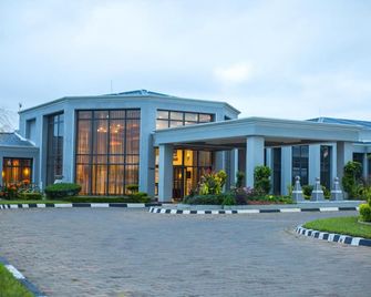 Grand Palace Hotel Mzuzu - Mzuzu - Edifício