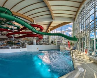 Pensjonaty Antalowka-Polskie Tatry S.A. - זקופנה - בריכה