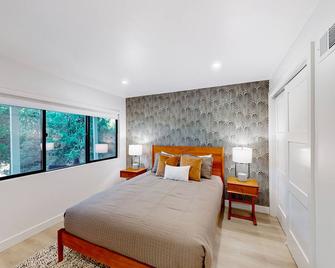 The Snow White - Lake Arrowhead - Habitación