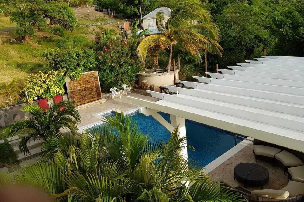 Luxurious Penthouse with Breathtaking Views - Cudjoe Head - حوض السباحة