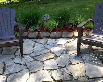 Georgian Bay Cottage - 3 bedrooms - 1.5 hrs from Toronto - Midland - Patio