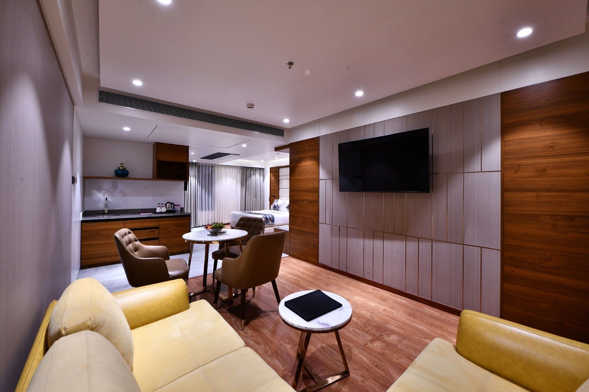 Regenta Fairlark Vadodara - Vadodara - Wohnzimmer