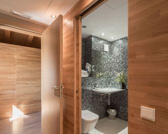 Les Planes Del Grau - Sant Joan de les Abadesses - Bathroom