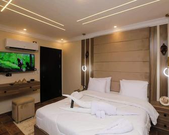 Imperial Pyramids Heights View - Kairo - Makuuhuone