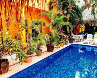 Casita de Maya Boutique Hotel - קוזומל - בריכה