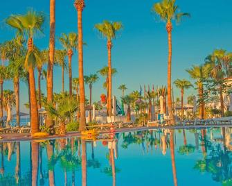 Marlita Beach Hotel Apartments - Protaras - Piscina