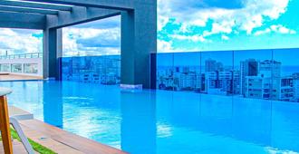 Tower Central - New Luxury - Ocean view - 聖多明各 - 游泳池