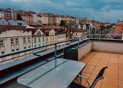 Downtown Suites Belohorska - Prague - Balcony
