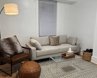 Steel City Stay- 4B/2B Getaway - Pittsburgh - Sala de estar