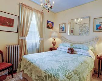 Bright, Charming 3-Br With Garden In The Heart Of Town - Hudson - Sypialnia