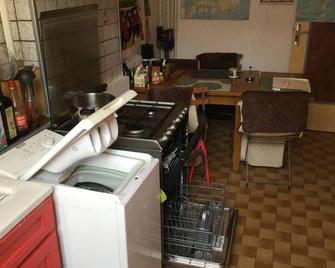 Large, quiet 1-person room in a family home, 2 steps from the Perrache train station! - Lyon - Cuisine