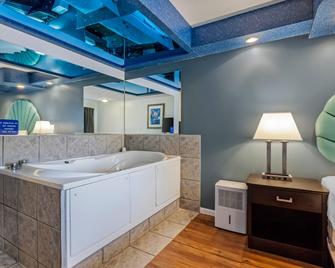 Atlantis Family Waterpark Hotel, an Ascend Collection Hotel - Wisconsin Dells - Schlafzimmer