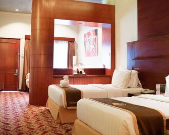 Hotel Savoy Homann - Bandung - Bedroom
