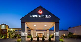 Best Western PLUS Augusta Civic Center Inn - Augusta - Budynek