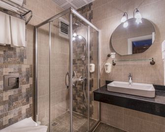La Paloma Hotel - Antalya - Bathroom